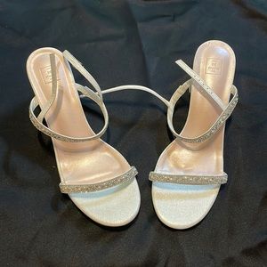 DB Studio Sharon Two Strap Block Heeled Sandal